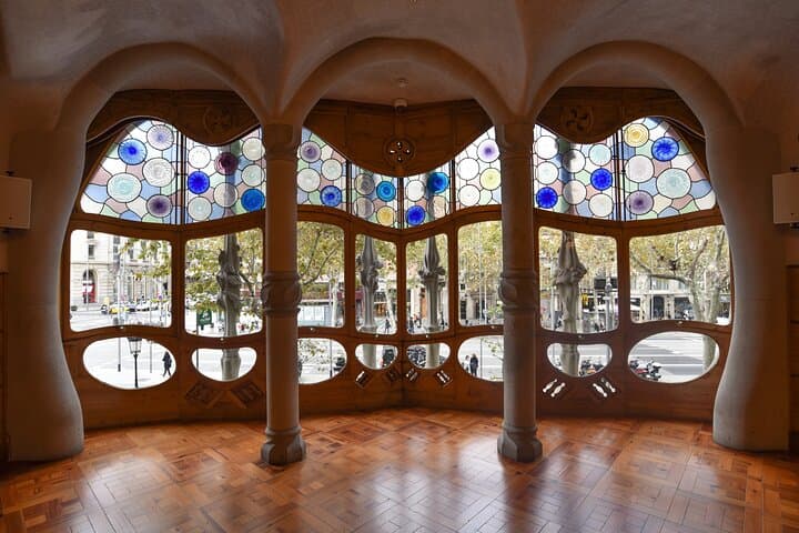 Casa Milà Skip the Line Guided Tour
