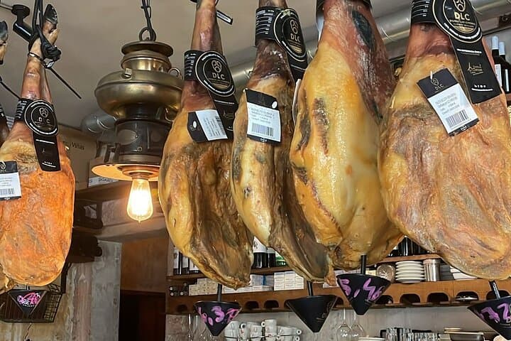 Barcelona Tapas and Food Walking Tour with Gothic History