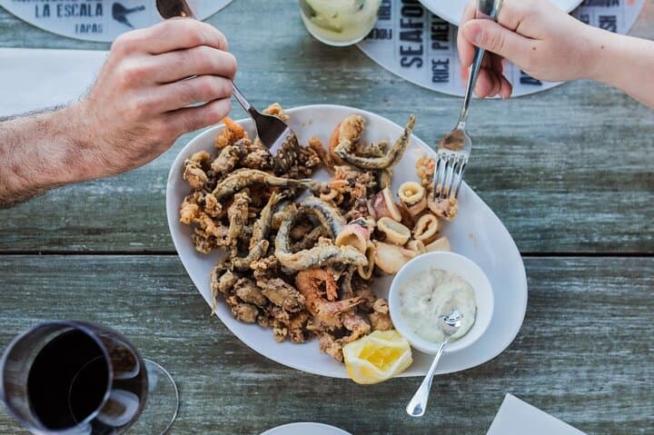 Barcelona Tapas Tour with a Local Foodie: Personalized & Private