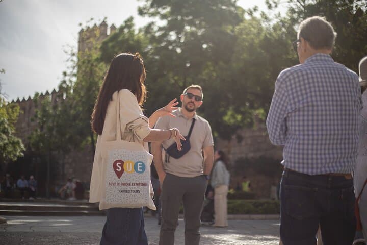 Seville Jewish Quarter Small-Group Walking Tour: History & Gems