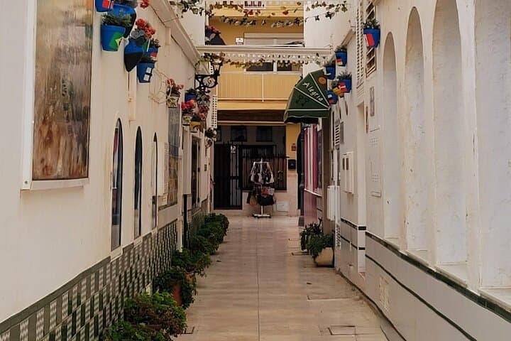 Self Guided Scavenger Hunt in Torremolinos