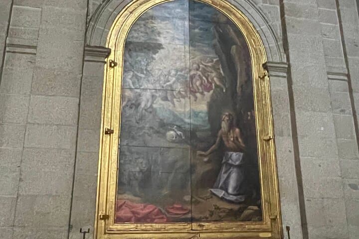Biggest collection of relics in Spain are behind this doors