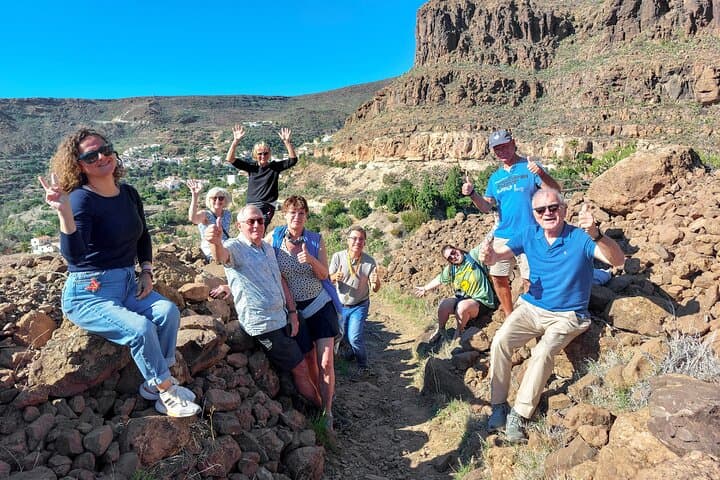 Gran Canaria Cave, Oasis, Red-gorge Adventure & cosy Picnic