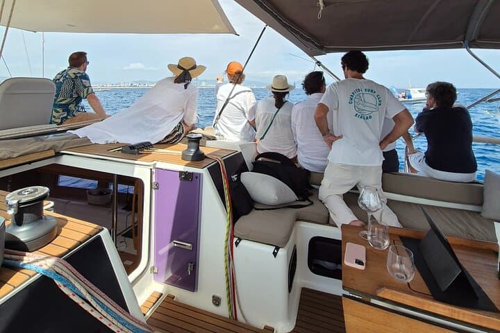 Small Group Luxury Sailing Barcelona (max 9 - 10 pax)