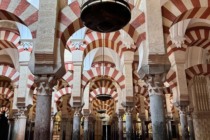 Private Transfer from Seville to Granada with Stopover in Cordoba