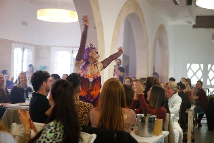 Ruda Puda in action with the audience