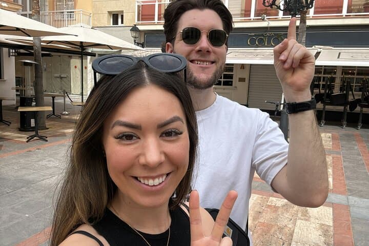 Fuengirola Family Treasure Hunt: Infinite the Black Cat