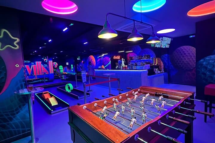 Indoor 18-Hole UV Glow Minigolf Adventure in the Heart of Seville