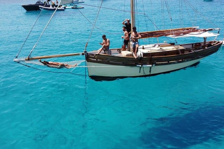 Exclusive walk through the best coves of the Bay of Palma