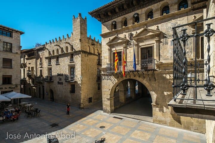 Self-Guided Tour of Valderrobres | The Lost Letter