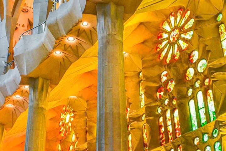 https://media-cdn.tripadvisor.com/media/attractions-splice-spp-720x480/15/8c/d7/cf.jpg