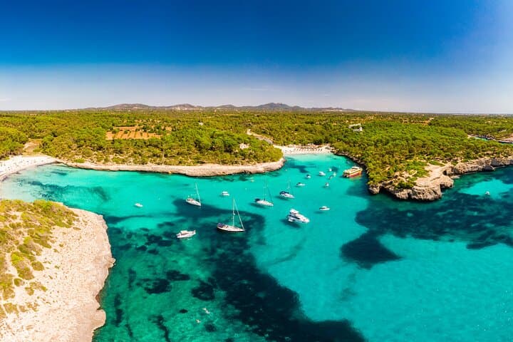 Tour boat Cala Figuera Cala Mondragó Caló des Moro Cala Marmols