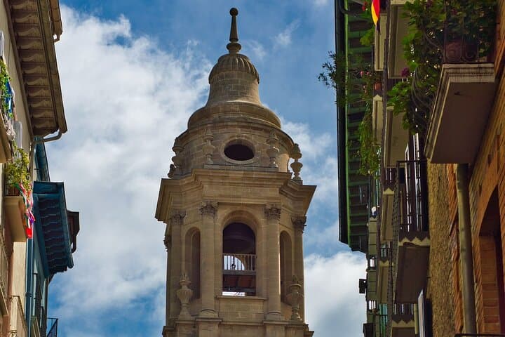 Pamplona Cathedral Guided Tour History Curiosities and Art