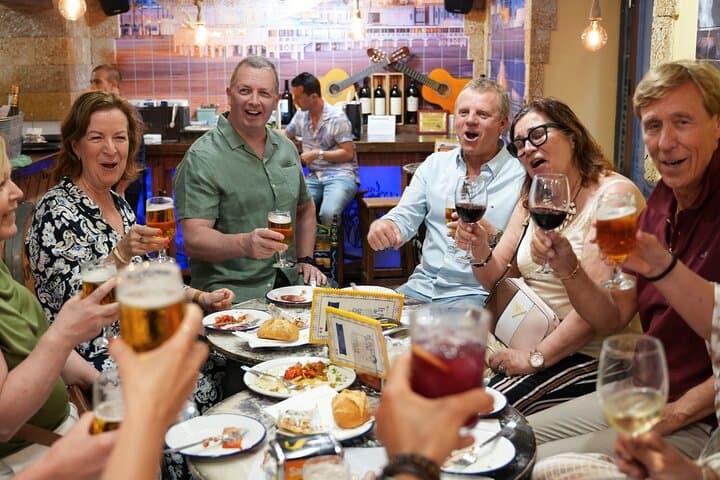 Málaga Evening Tapas Crawl Tour by Food Lover Tour