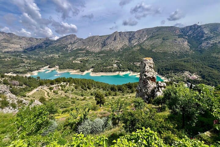 Winery Tour with 7 Wine Tasting and Small Group Guadalest