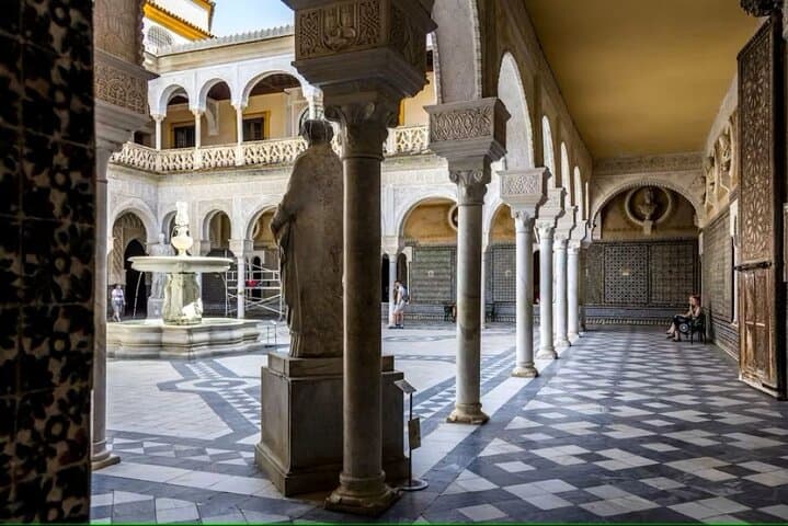 Seville Aristocratic Mansions and Gardens Experience