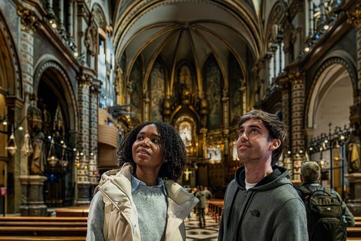 Montserrat Hiking Experience & Monastery – Small Group (Max 8)