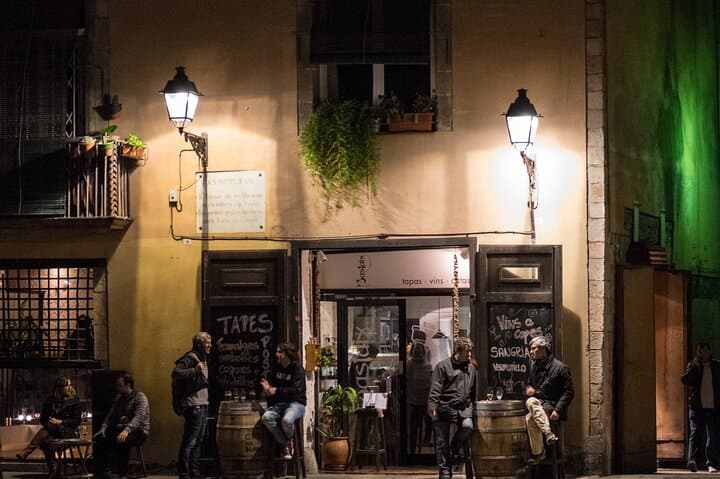 Barcelona: Explore El Born’s Hidden Corners with a Local Host