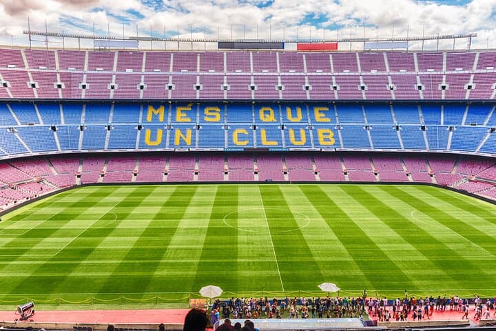 Hop On Hop Off Barcelona City Tour and FC Barcelona Museum Ticket