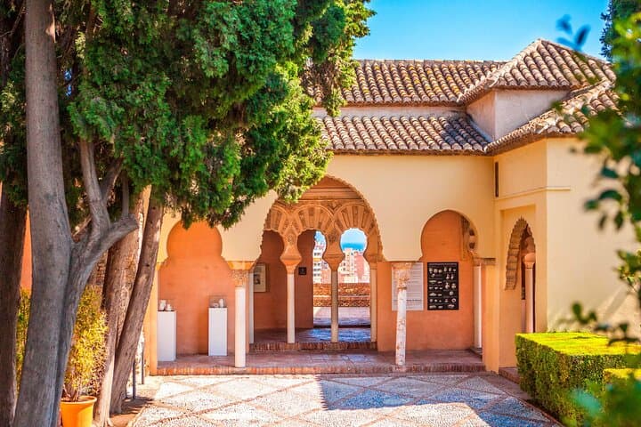 Malaga Private Walking Tour, Alcazaba & Catamaran Cruise