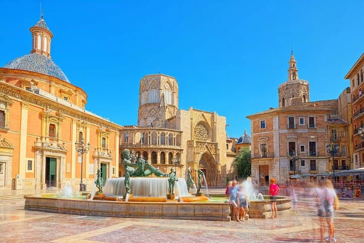 VIP Private Walking Tour in Valencia