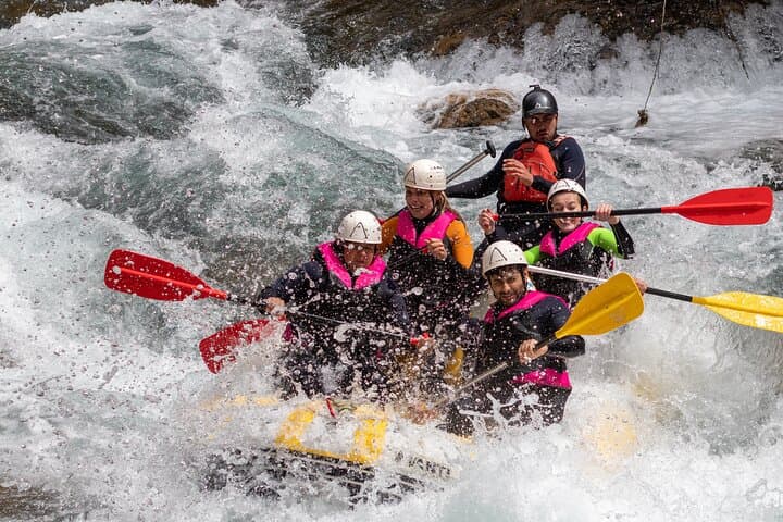 Valencia-Montanejos: Choose Hiking, Rafting or Relax