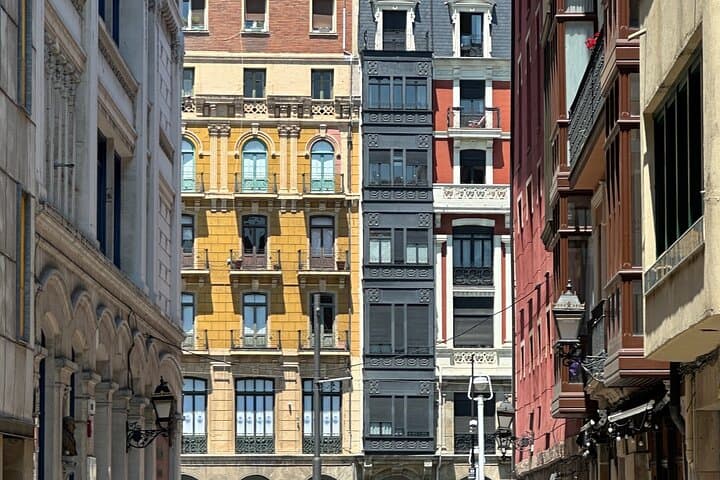 Bilbao Icons and Photo Safari 2 Hours Walking Tour