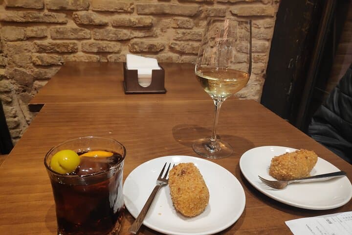 Croquetas paired with your favourite drink