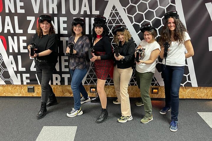 Girls plans in Alicante
