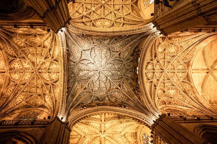 Seville Cathedral and Giralda Entry Tickets with Audio Guide