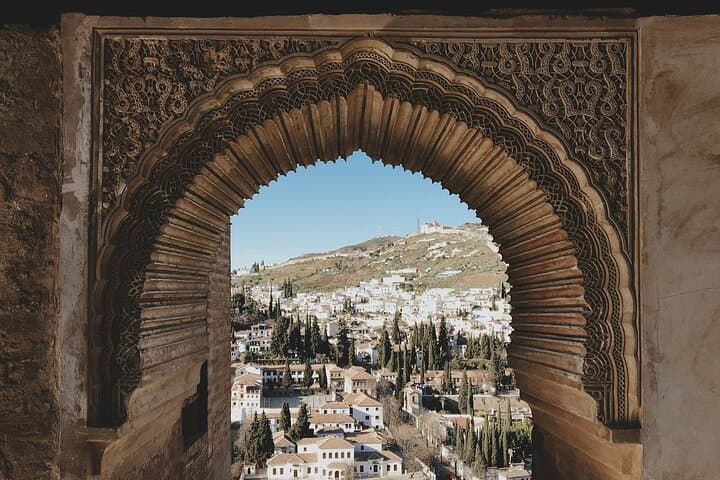 Alhambra Generalife and Alcazaba Audio Guided Tour