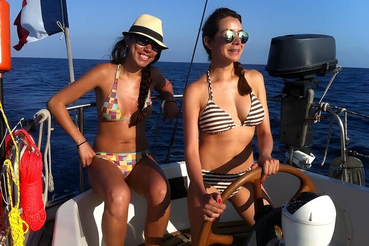 Costa Brava Private Tour: All-Inclusive Sailing & Snorkeling