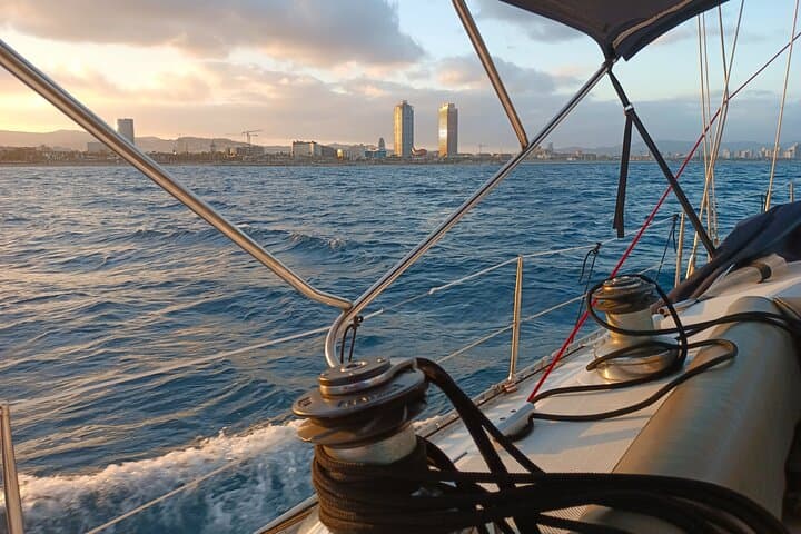 Sunset Sailing Tour in Barcelona