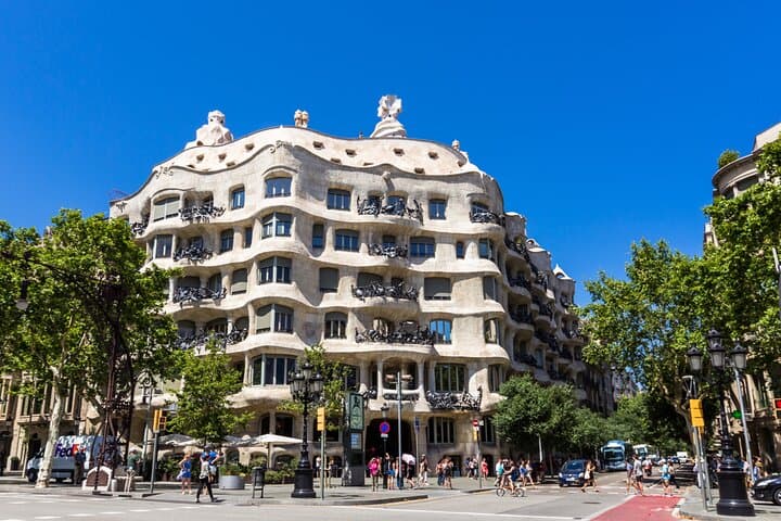 Casa Milà Skip the Line Guided Tour