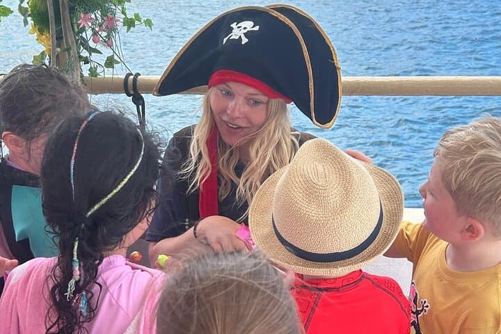 Meet the Sea: Family Boat Trip Express