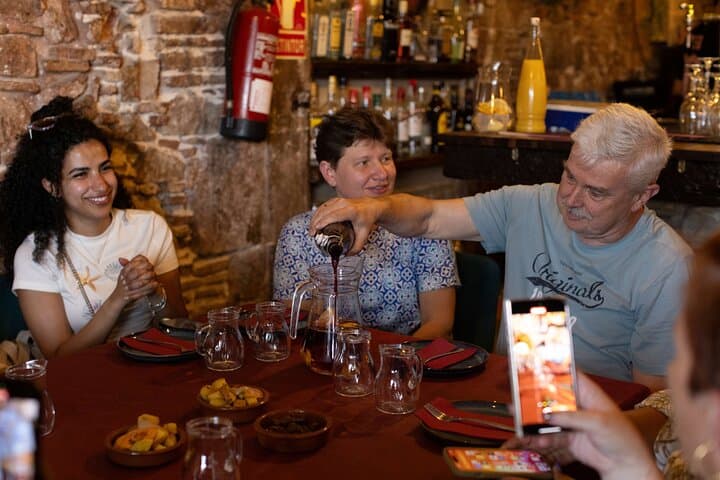 Barcelona Tapas Walking Tour: Food, Wine & History