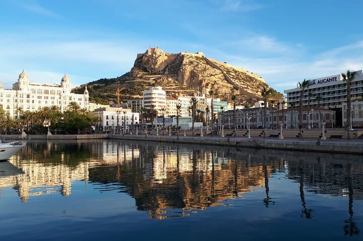 Self Guided Scavenger Hunts in Alicante with 4 Locations