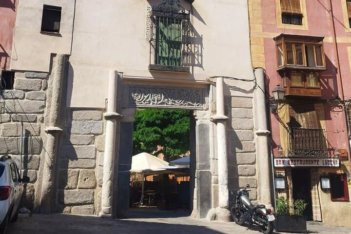 Toledo Self-Guided Audio Tour: Old Town and Jewish Quarter