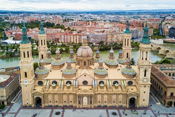7 Day Shared Tour in Madrid Barcelona Valencia Seville and Lisbon