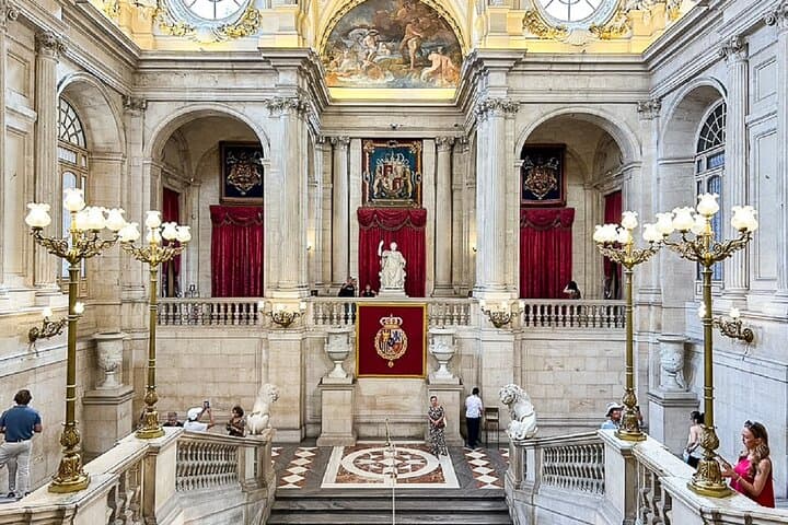 7 Day Shared Tour in Madrid Barcelona Valencia Seville and Lisbon