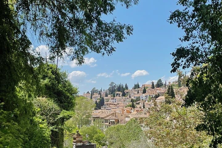 Self guided Granada scavenger hunt