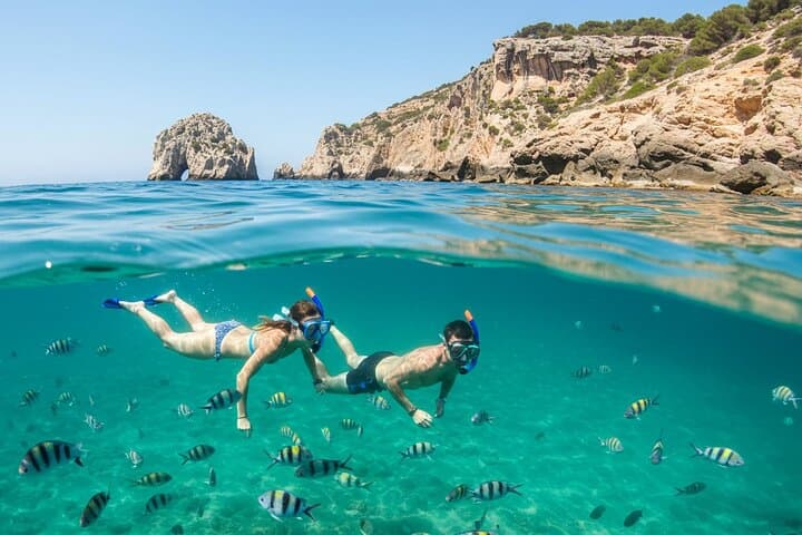 Tropical hike by MALAGA ACTIVA TOURS