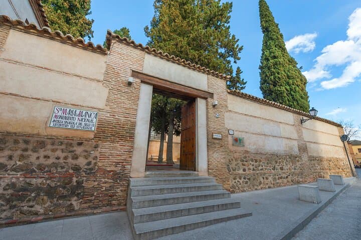 Toledo Day Trip from Madrid with Synagogue, Wine and Tapas