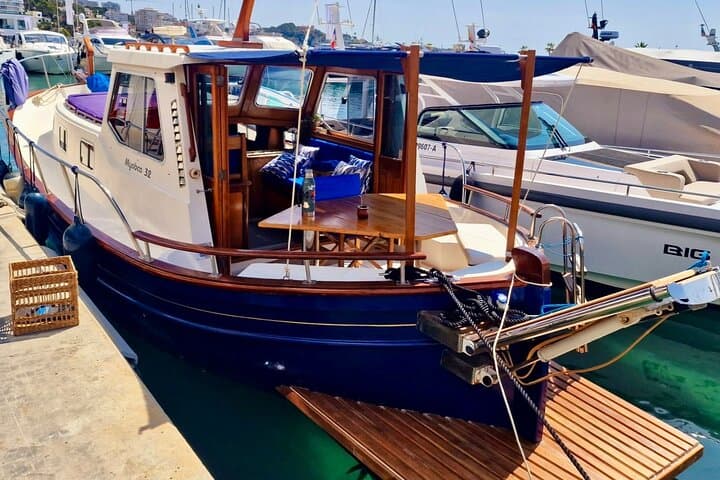 Private excursion on traditional Mallorcan boat