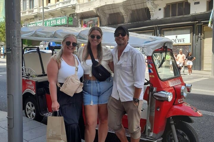Discover Madrid in Tuk Tuk for 11⁄2 hours