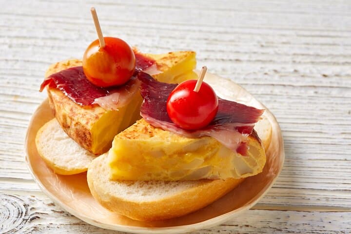 Valencia Food & Drink Private Tour: Spanish Delights Tasting