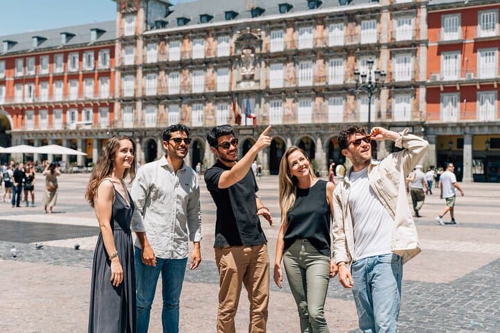 Madrid's Treasures: Prado Museum and Royal Palace Private Tour