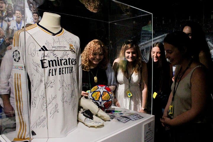 Bernabeu Stadium & Real Madrid Museum Guided Tour