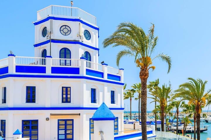 Experience Estepona from the sea: sailing trips all year round, sailing, unique landscapes of the Strait of Gibraltar, spectacular sunsets and the possibility of seeing dolphins. Costa del Sol in this