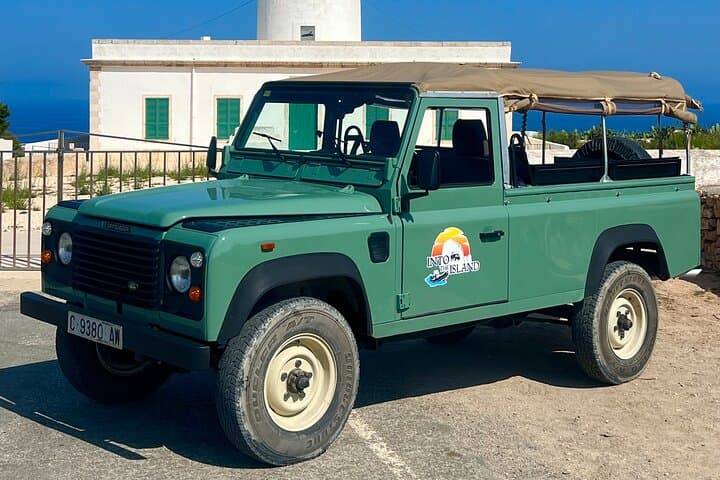 Formentera 4X4 Tour of Secret Corners in Land Rover Defender